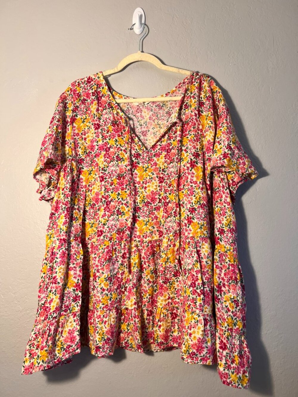NWT 4X Terra & Sky Women's Plus Size Pink Yellow Floral Tie Peasant Top